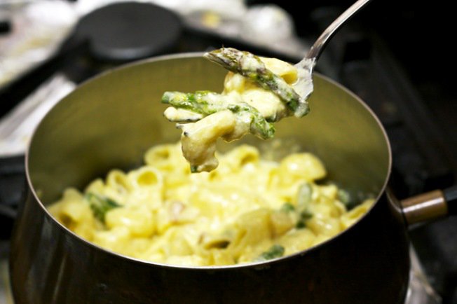 Tészta és spárga - STYLELIFE - Gasztronómia - carbonara, mosoly bisztró, pasta, spárga, 