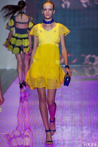 A nap színe - a sárga az új fekete - DIVAT&STÍLUS - Stílusiskola - sárga, színtrend, 