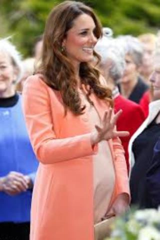 Top hét királyi dress code - DIVAT&STÍLUS - Hírek  - erzsébet, etikett, herceg, katalin, királynő, 