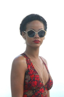 Top formák: a napszemüveg - DIVAT&STÍLUS - Hírek  - napszemüvegtrend 2013, 