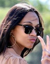 Top formák: a napszemüveg - DIVAT&STÍLUS - Hírek  - napszemüvegtrend 2013, 