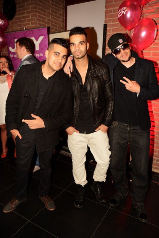 Boldog születésnapot meg fél kiló fanszőrt! - STYLELIFE - Rendezvények - csobot adel, herczeg zoltan, joy születésnap, vv béci, 