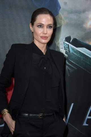 Angelina Jolie a mellműtét után is gyönyörű -  -  - angelina jolie, brad pitt, maszektómia, mellműtét, világháború z, 