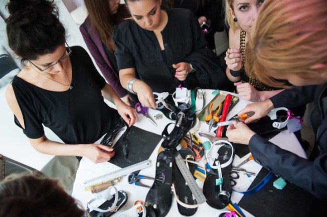 Cipőt készítettünk Vágó Rékával - STYLENEWS - Rendezvények - cipőmánia, vágó réka, veet, 