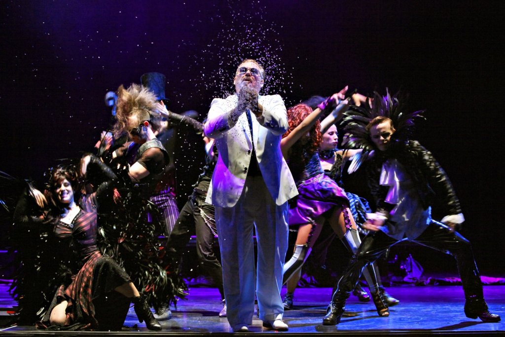 Hölgyeim és Uraim! Íme, legtitkosabb álmaink világa! - STYLENEWS - Rendezvények - Syma csarnok, The Illusionists, 