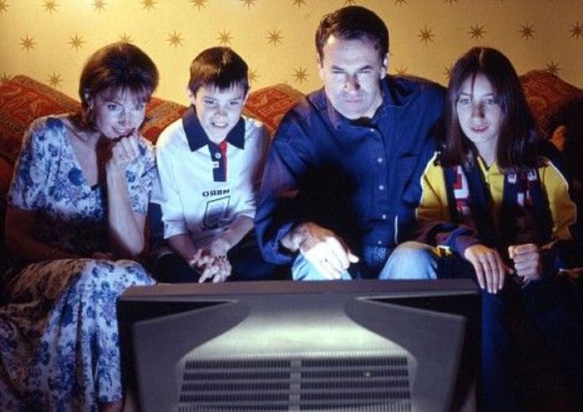 A televíziós műsorok hatása a fiatalokra - STYLENEWS -  - kereskedelmi tv, televíziós műsorok, 