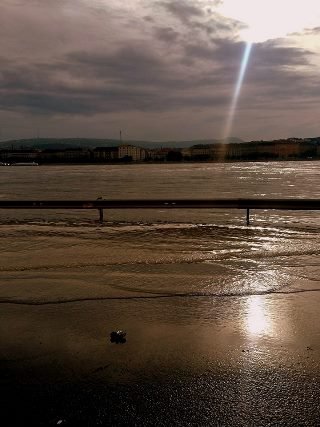 Azért a víz az úr - STYLENEWS -  - árvíz 2013, budapesti árvíz, 