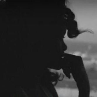 Tudod-e ki van idebenn? - KERESD A NŐT  -  - rúzs és tükör, szerelem, 