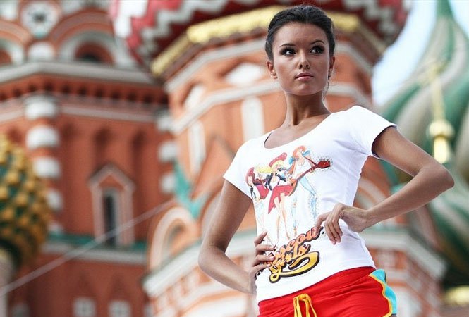 Orosz divatshow a Vörös téren - Hírek  -  - divat, hírek, moszkva, női, orosz, 