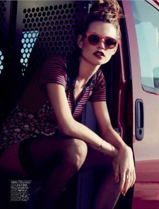 Eközben Venice Beach-en - DIVAT&STÍLUS -  - behati prinsloo, jalouse, victorias secret, 