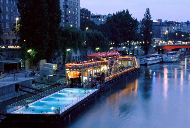 Rántott hús legek: pizza méretű és negyvenezer forintos bécsi szeletek - Gasztronómia - Fesztelen mindennapok - bécs, bécsi szelet, ötkert, rántott hús, 