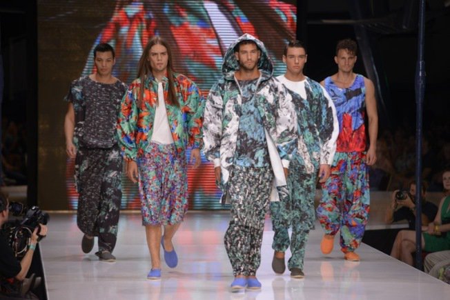 Pulikutya a kifutón - DIVAT&STÍLUS - Stílusiskola - gombold újra 2013, nyertesek, 