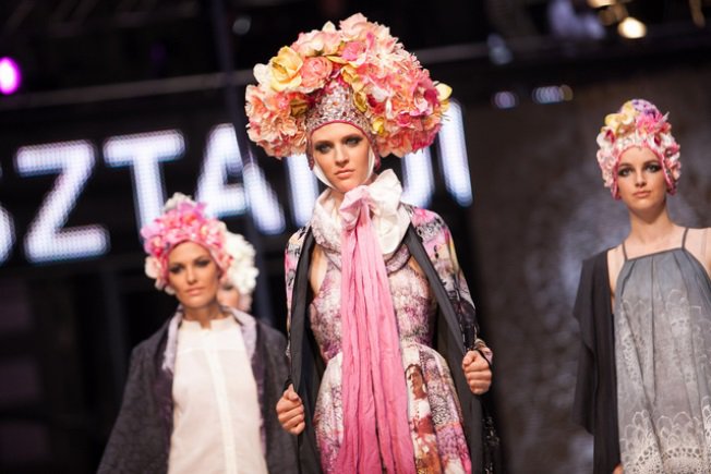 Pulikutya a kifutón - DIVAT&STÍLUS - Stílusiskola - gombold újra 2013, nyertesek, 