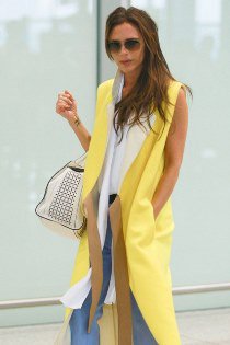 Miben jár a sztár - Június - DIVAT&STÍLUS - Stílusiskola - streetstyle, 