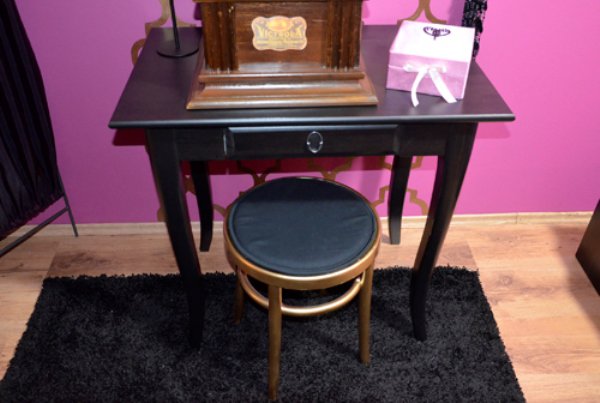 Moulin Rouge Fésűs Nellynél - STYLELIFE - Otthon & Design - design, fésűs nelly, lakberendezés, 