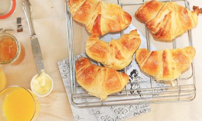 Mai mosoly: expressz croissant, avagy reggeli haladóknak - STYLELIFE - Gasztronómia - croissant recept, mosoly bisztró, 