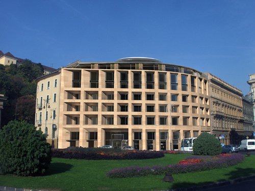 Clark Hotel helyett Clark Irodaházunk lesz - Stylebusiness -  - clark ádám tér, ingatlan, irodaház, 