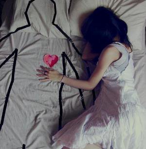 Azon a héten - KERESD A NŐT  -  - rúzs és tükör, szerelem, 