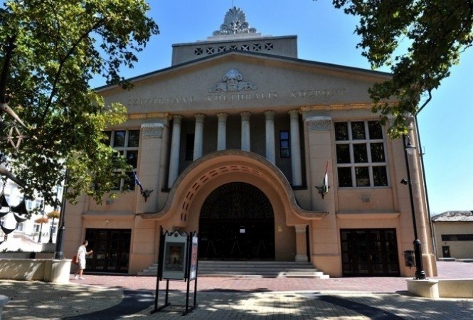 Háború miatt 3 napra bezárt! -  -  - kaposvár, koncertek, szivárvány kultúrpalota, 