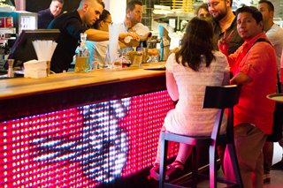 Japán robotok az oroszlánok lábainál - STYLELIFE - Gasztronómia - étterem, japán konyha, szusi, tokio, 