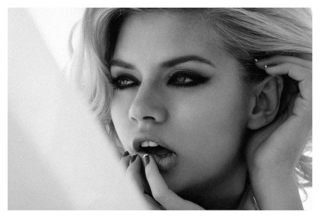 Marilyn élt, él és élni fog - DIVAT&STÍLUS -  - marilyn monroe, martina dimitrova, 