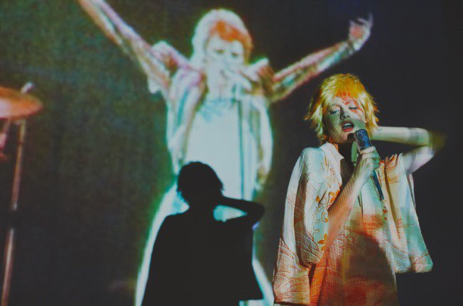 Lógj ikonikus alakokkal! - DIVAT&STÍLUS - Hírek  - david bowie, elvis presley, jf kennedy, marlene dietrich, 