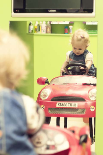 Tincses sziget - Stylekids -  - élményfodrászat, gyermekhajvágás, tincses sziget, 