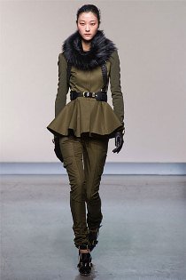 Őszi trendjelentés New Yorkból - DIVAT&STÍLUS - Hírek  - klasszikus vonal, minták, őszi trend, 