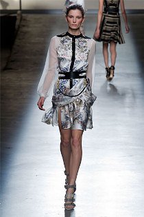 Őszi trendjelentés New Yorkból - DIVAT&STÍLUS - Hírek  - klasszikus vonal, minták, őszi trend, 