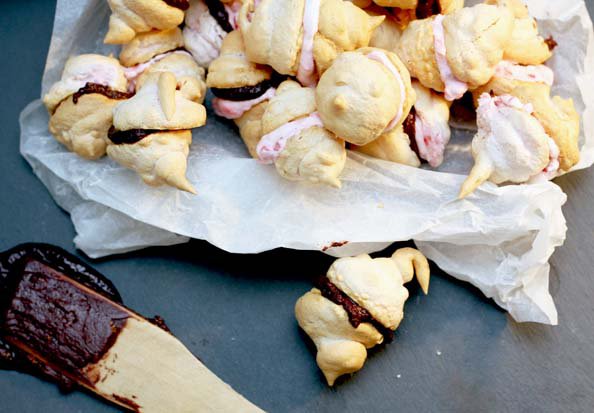 Mai mosoly: málnás habcsók szendvics - STYLELIFE - Gasztronómia - habcsók, málna, mosoly bisztro, 