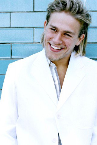 Kitört a botrány: A szürke ötven árnyalatának rajongói lázadnak -  -  - a szürke ötven árnyala, charlie hunnam, dakota johnson, 