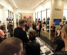 Nagy őszi divatmustra: Mi lesz trendi idén? - DIVAT&STÍLUS - Stílusiskola - F%26F, furla, gas, h%26m, levis, mark maddox, napapijri, puma, 