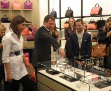 Nagy őszi divatmustra: Mi lesz trendi idén? - DIVAT&STÍLUS - Stílusiskola - F%26F, furla, gas, h%26m, levis, mark maddox, napapijri, puma, 