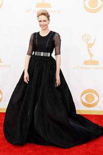 Emmy mustra - DIVAT&STÍLUS - Hírek  - emmy, 