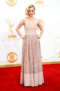 Emmy mustra - DIVAT&STÍLUS - Hírek  - emmy, 