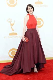 Emmy mustra - DIVAT&STÍLUS - Hírek  - emmy, 