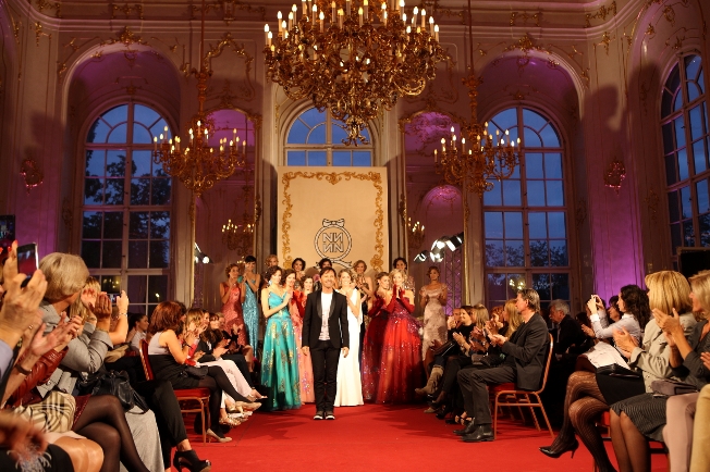 Exkluzív Náray bemutató - DIVAT&STÍLUS - Stílusiskola - divatbemutató, náray tamás, 