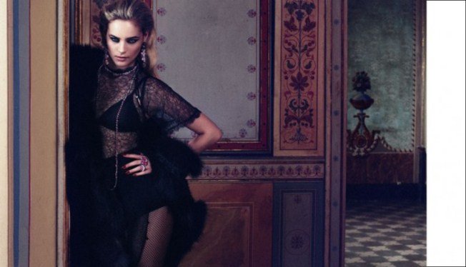 Macskanő a forró bádogtetőn - DIVAT&STÍLUS -  - juju ivanyuk, rabat magazine, xavi gordo, 