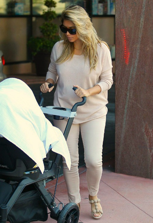 Hétfői gif challenge 10/14 - DIVAT&STÍLUS - Celebrity - celebrity, gif challenge, olivia palermo, paris hilton, rihanna, rita ora, 