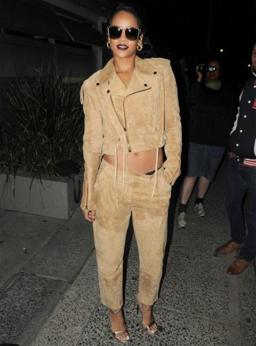 Hétfői gif challenge 10/14 - DIVAT&STÍLUS - Celebrity - celebrity, gif challenge, olivia palermo, paris hilton, rihanna, rita ora, 