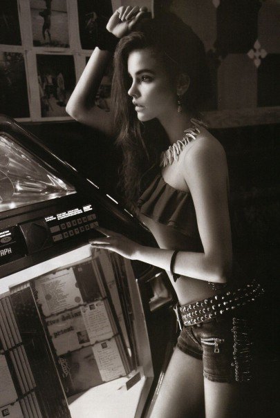 Palvin Barbara - tengerkék szemek - Hírek  -  - modell, Palvin Barbara, szépség, 