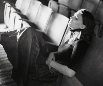 Átkozott nyár - KERESD A NŐT  - Lélekhangok - magány, rúzs és tükör, 