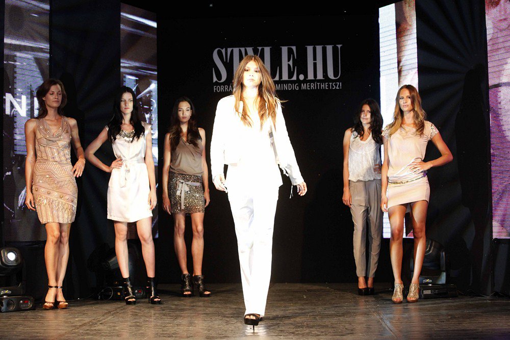 Pinko divatbemutató a Style Party-n - Hírek  -  - divatbemutató, pinko, style party, 