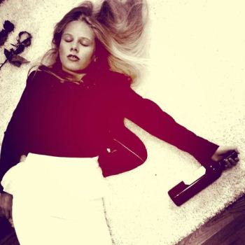 Alcohol. Not a toy. - STYLENEWS -  - alkoholfogyasztás, egészség, 