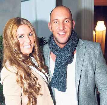 Ki a magyar ikon? - KERESD A NŐT  - Lélekhangok - gardrób, kun gergely, magyar valóság, 