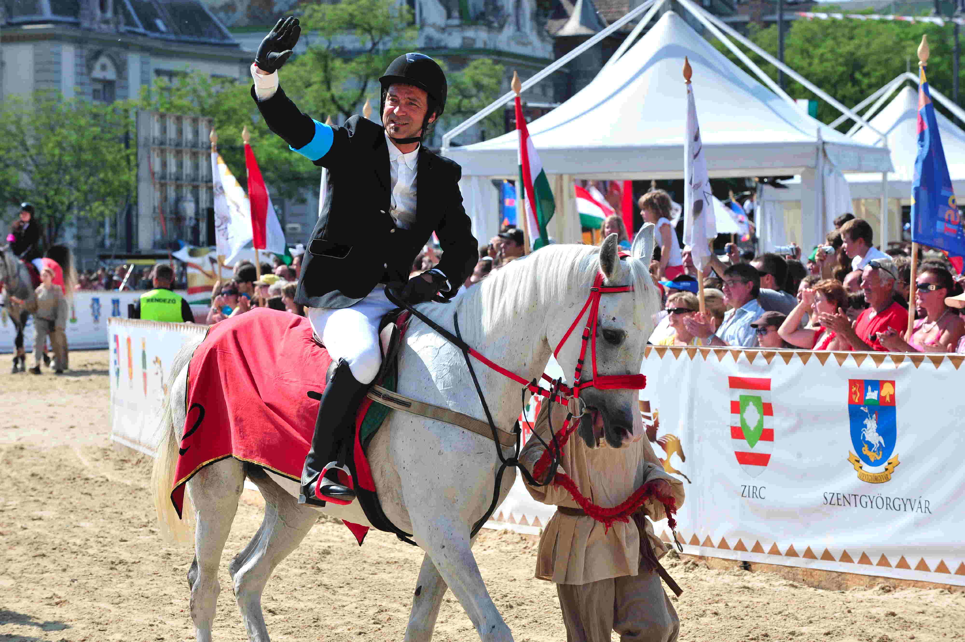 Hajas László idén megpróbál nyeregben maradni - Hajápolás  -  - Hajas László, nemzeti vágta, 