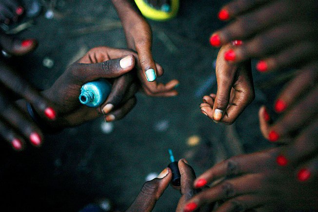 Fiatalkorú prostituáltak: sértettek vagy elkövetők? - STYLENEWS -  - gyermekprostitúció, lélekhangok, 