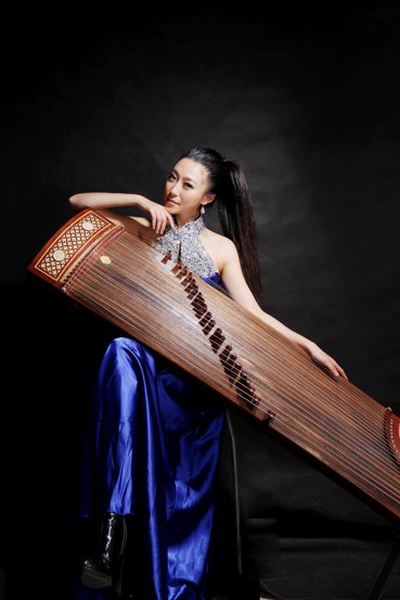 Nagy kínai újévi hangverseny a Müpában - STYLENEWS - Rendezvények - Művészetek Palotája, Nagy kínai újévi hangverseny, Su Chang és a ku-cseng, Zhang Guoyong, Zhejiang Kínai Tradicionális Zenekar, 