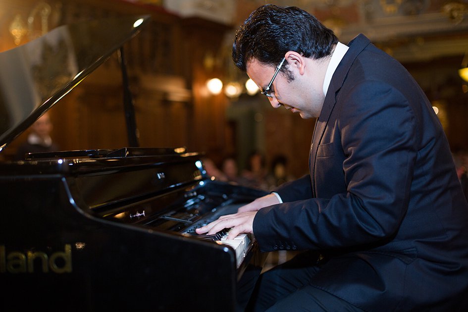 Nyolc versenyző folytatja a New York Café Bárzongorista Versenyt - Rendezvények -  - bárzongorista, bárzongorista gálaest, 