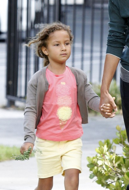 A jövő dívái - DIVAT&STÍLUS - Celebrity - divat, sztárbébik, 